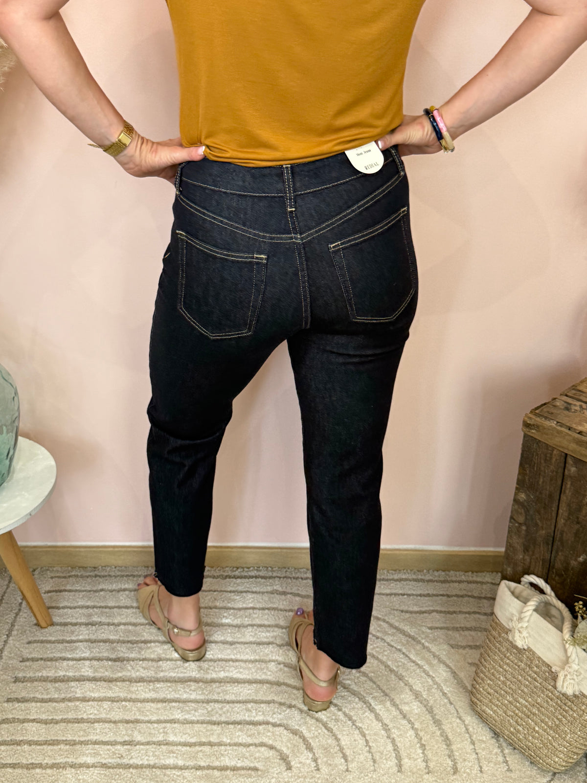 Mom jeans redial