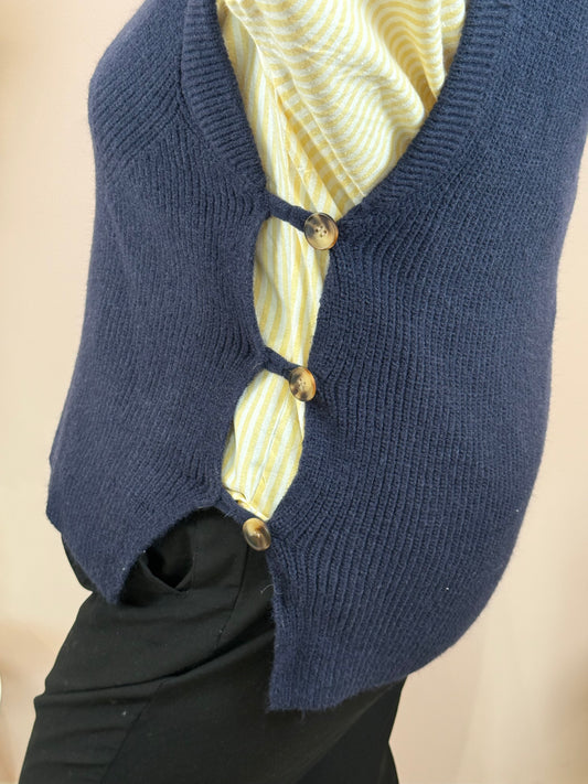 Pull sans manche crème et marine