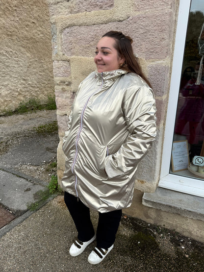 Parka imperméable fourrée dorée