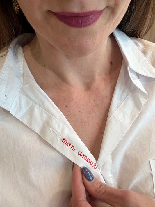 Chemise blanche brodée amour