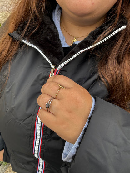 Parka noire fourrée