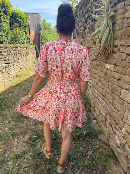 Robe fleurie, rose
